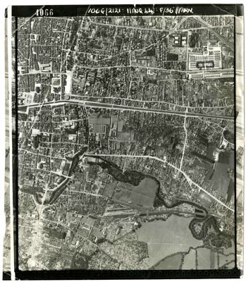 Fonds de photographies aériennes de Troyes en 1944 - 53 Fi